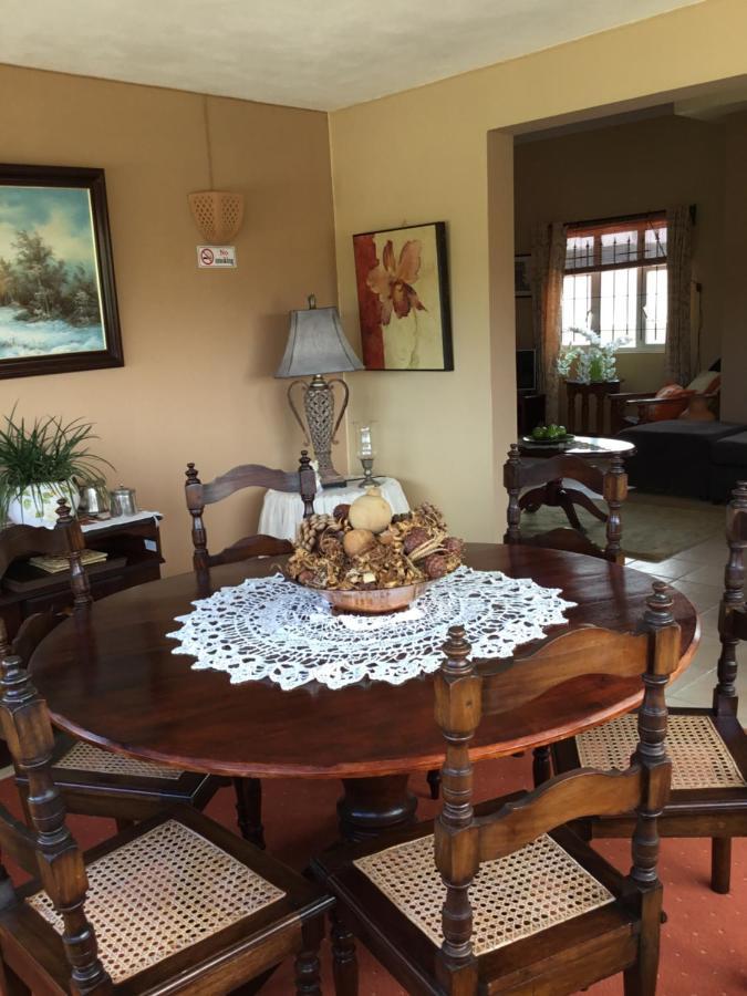 Aurelia - With Terrace Apartment Souillac